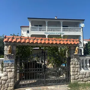 villa-julian-juliana.primorje-gorskikotar.com/